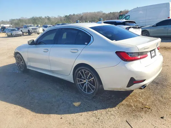 WBA5R1C57KFH25863 2019 BMW 3ER - Image 2