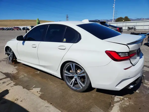 WBA5R1C58KAK09151 2019 BMW 3ER - Image 2
