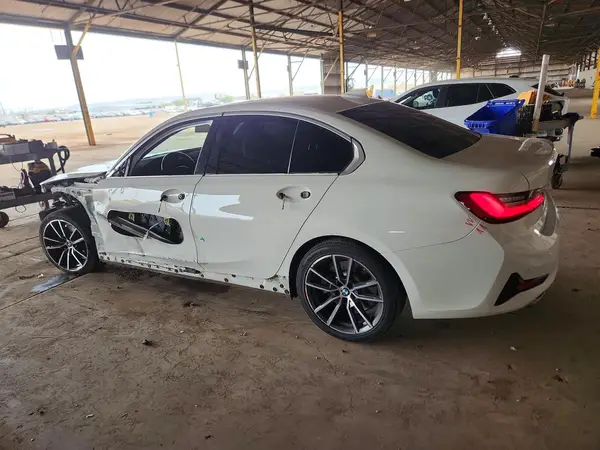 WBA5R1C58KAK10574 2019 BMW 3ER - Image 2