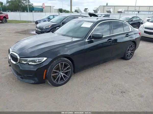 WBA5R1C58KFH10563 2019 BMW 3ER - Image 2