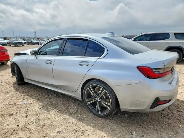 WBA5R1C58KFH14077 2019 BMW 3ER - Image 2