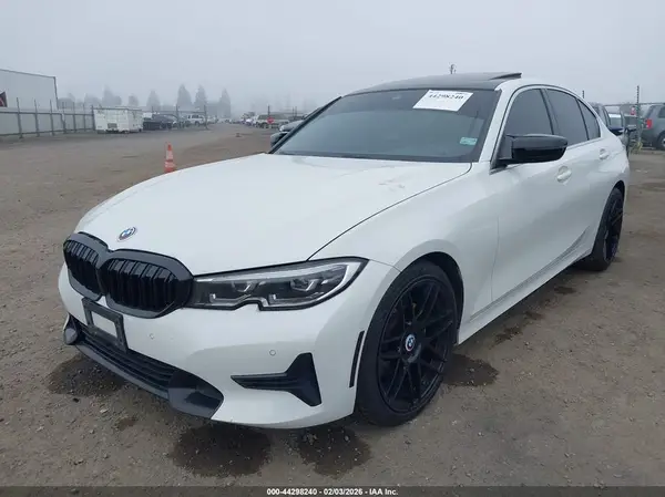 WBA5R1C59KAJ98502 2019 BMW 3ER - Image 2