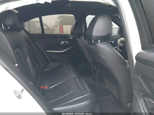 WBA5R1C59KAJ98502 2019 BMW 3ER - Image 8