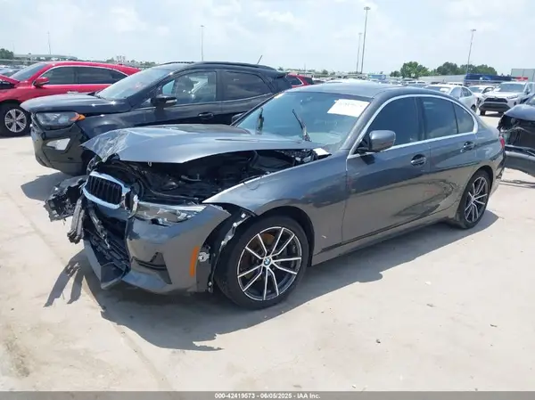 WBA5R1C59KAK06436 2019 BMW 3ER - Image 2