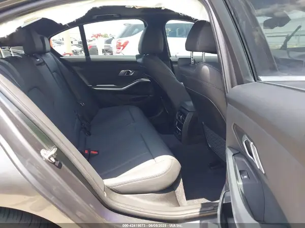 WBA5R1C59KAK06436 2019 BMW 3ER - Image 8
