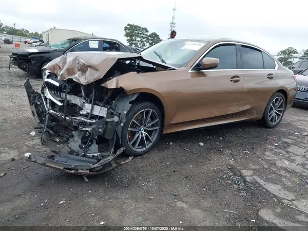 WBA5R1C59KAK09014 2019 BMW 3ER - Image 2