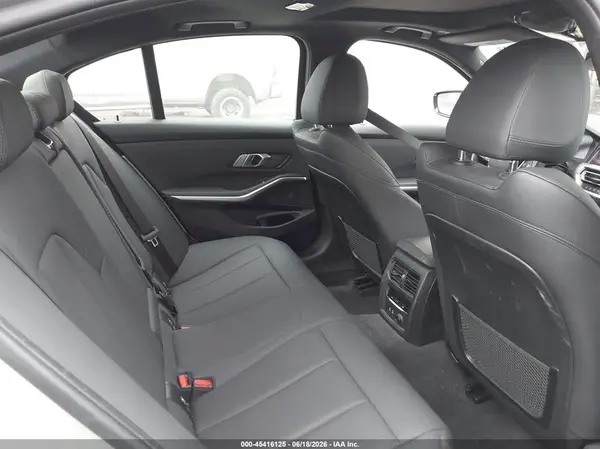 WBA5R1C59KAK09790 2019 BMW 3ER - Image 8