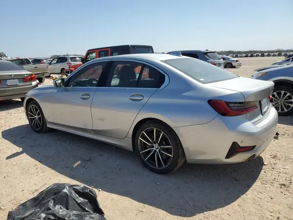 WBA5R1C59KAK11930 2019 BMW 3ER - Image 2