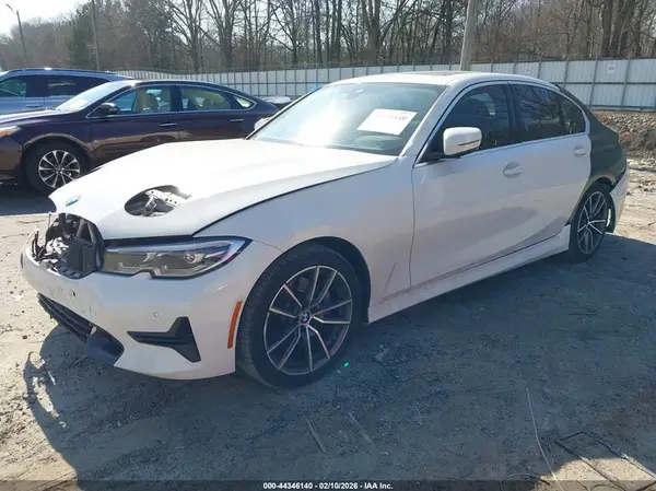 WBA5R1C59KAK12110 2019 BMW 3ER - Image 2