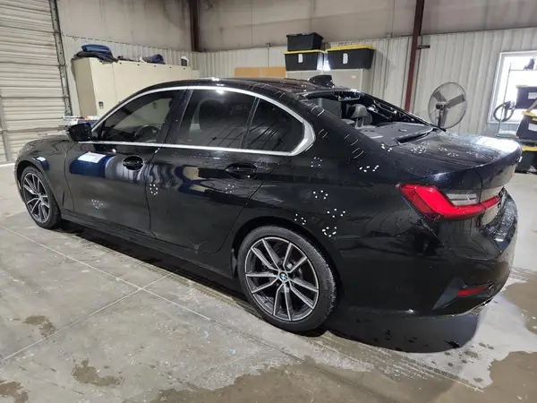 WBA5R1C5XKAE81980 2019 BMW 3ER - Image 2