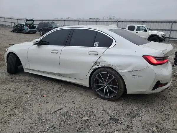 WBA5R1C5XKAJ98329 2019 BMW 3ER - Image 2