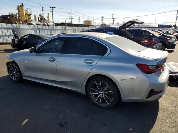 WBA5R1C5XKAK09328 2019 BMW 3ER - Image 2