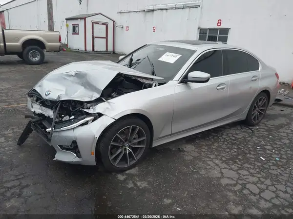 WBA5R1C5XKAK09460 2019 BMW 3ER - Image 2