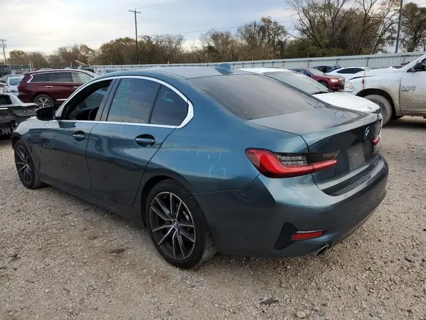WBA5R1C5XKAK10186 2019 BMW 3ER - Image 2