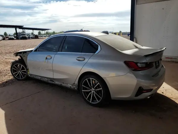 WBA5R1C5XKAK11662 2019 BMW 3ER - Image 2
