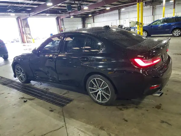 WBA5R7C51KAJ85231 2019 BMW 3ER - Image 2