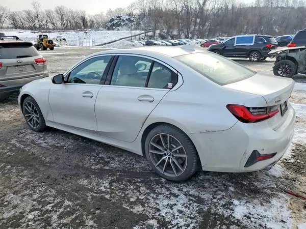 WBA5R7C51KAJ87643 2019 BMW 3ER - Image 2