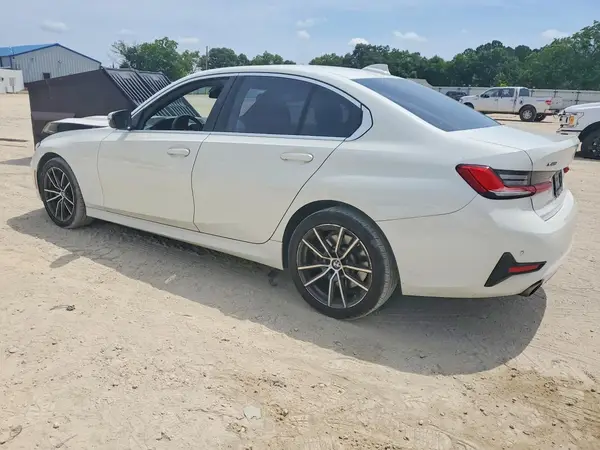 WBA5R7C51KFH26980 2019 BMW 3ER - Image 2