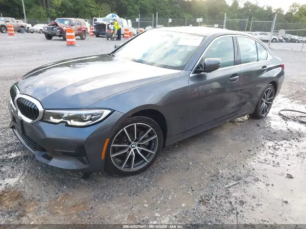 WBA5R7C52KAJ82421 2019 BMW 3ER - Image 2