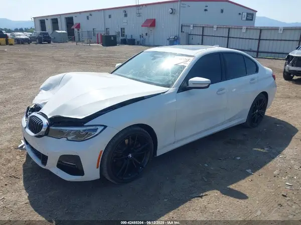 WBA5R7C52KAJ82760 2019 BMW 3ER - Image 2