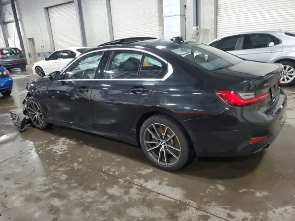 WBA5R7C52KAJ87134 2019 BMW 3ER - Image 2