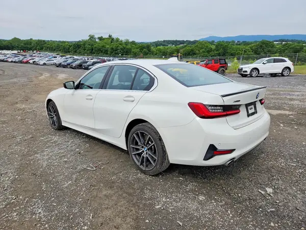 WBA5R7C53KFH26138 2019 BMW 3ER - Image 2
