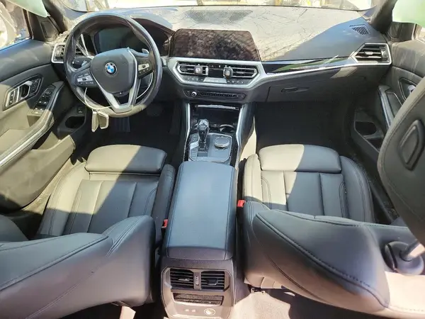WBA5R7C55KAJ80372 2019 BMW 3ER - Image 8