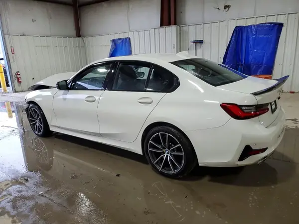 WBA5R7C58KAJ83895 2019 BMW 3ER - Image 2