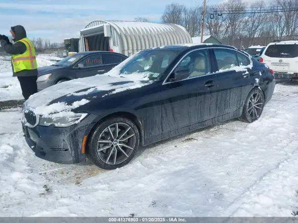 WBA5R7C59KAJ84022 2019 BMW 3ER - Image 2