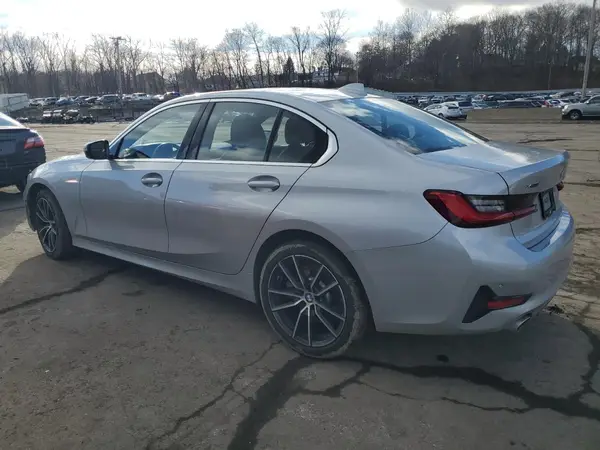 WBA5R7C59KFH31862 2019 BMW 3ER - Image 2