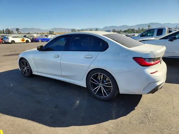 WBA5U7C04LA234488 2020 BMW M3 - Image 2