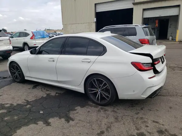 WBA5U7C07LFH55758 2020 BMW 3ER - Image 2