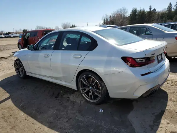 WBA5U9C02NFM31354 2022 BMW M3 - Image 2