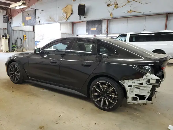 WBA63AV04NFM00578 2022 BMW 4ER - Image 2
