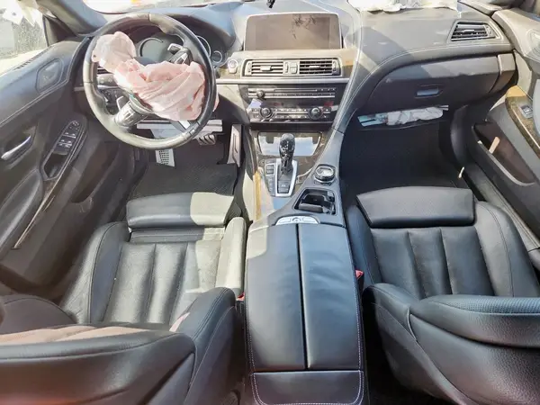 WBA6D2C53HGT66374 2017 BMW 6ER - Image 8