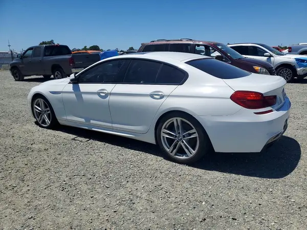 WBA6D4C52HD977865 2017 BMW 6ER - Image 2