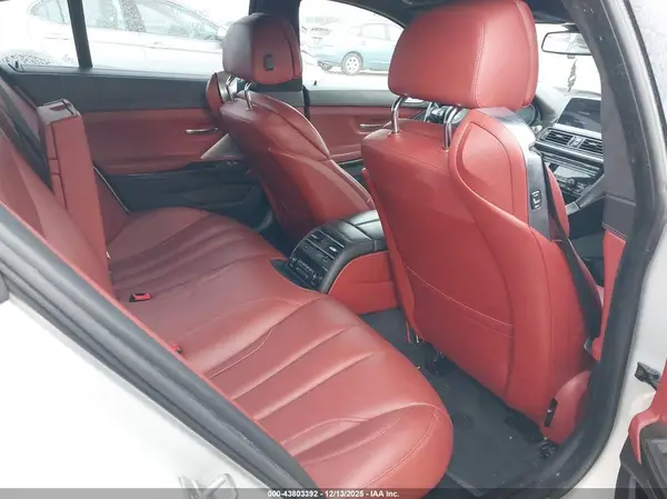 WBA6D4C55HD977665 2017 BMW 6ER - Image 8