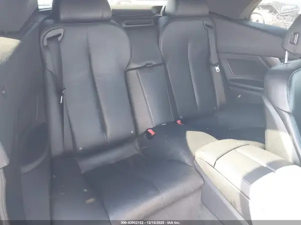 WBA6F1C31HGT83645 2017 BMW 6ER - Image 8