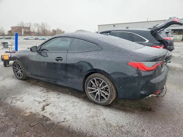WBA73AP02NCJ76746 2022 BMW 4ER - Image 2