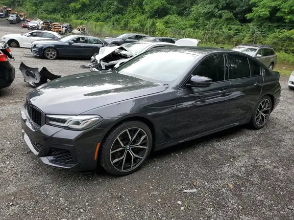 WBA73BJ04NWX54018 2022 BMW 5ER - Image 1