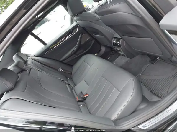 WBA73BJ05PWX92988 2023 BMW 5ER - Image 8