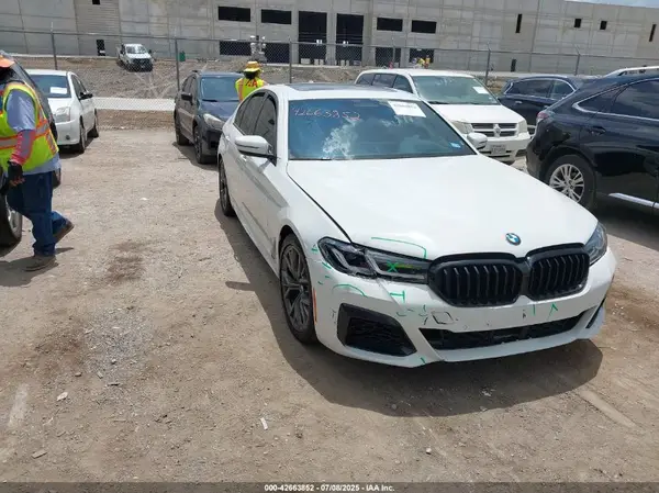 WBA73BJ07NWX46138 2022 BMW 5ER - Image 1