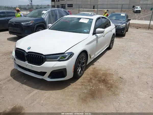 WBA73BJ07NWX46138 2022 BMW 5ER - Image 2
