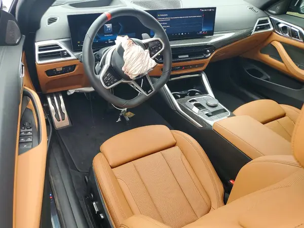 WBA73DB02TCW85354 2026 BMW M4 - Image 8