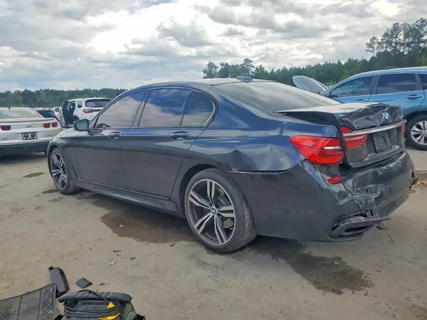 WBA7B0C57JG527278 2018 BMW 7ER - Image 2