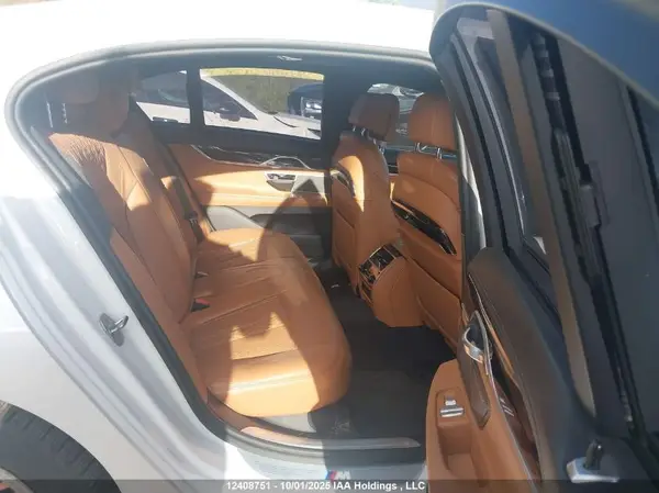 WBA7B0C5XHG527057 2017 BMW 7ER - Image 8