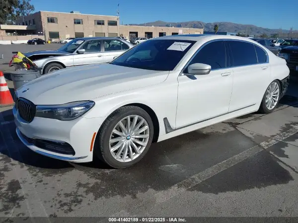 WBA7E2C32HG740733 2017 BMW 7ER - Image 2