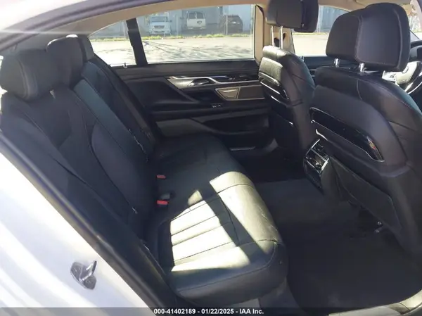 WBA7E2C32HG740733 2017 BMW 7ER - Image 8