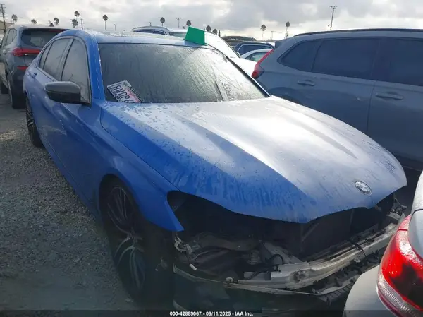 WBA7E2C33HG741454 2017 BMW 7ER - Image 1