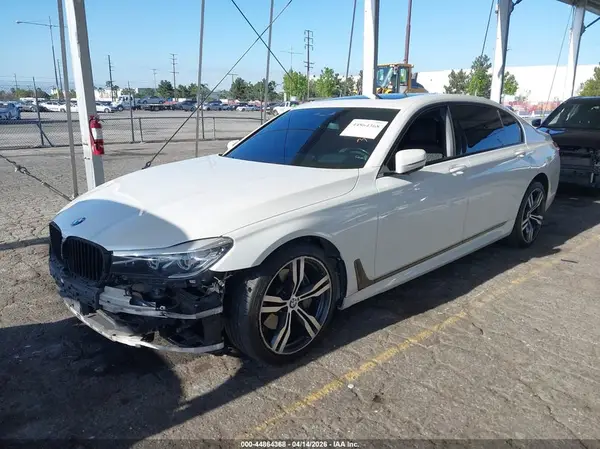 WBA7E2C34HG741365 2017 BMW 7ER - Image 2